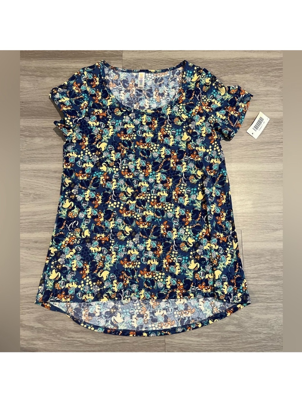 LuLaRoe Classic T XS Disney Minnie Mouse Print Short Sleeve Top NWT